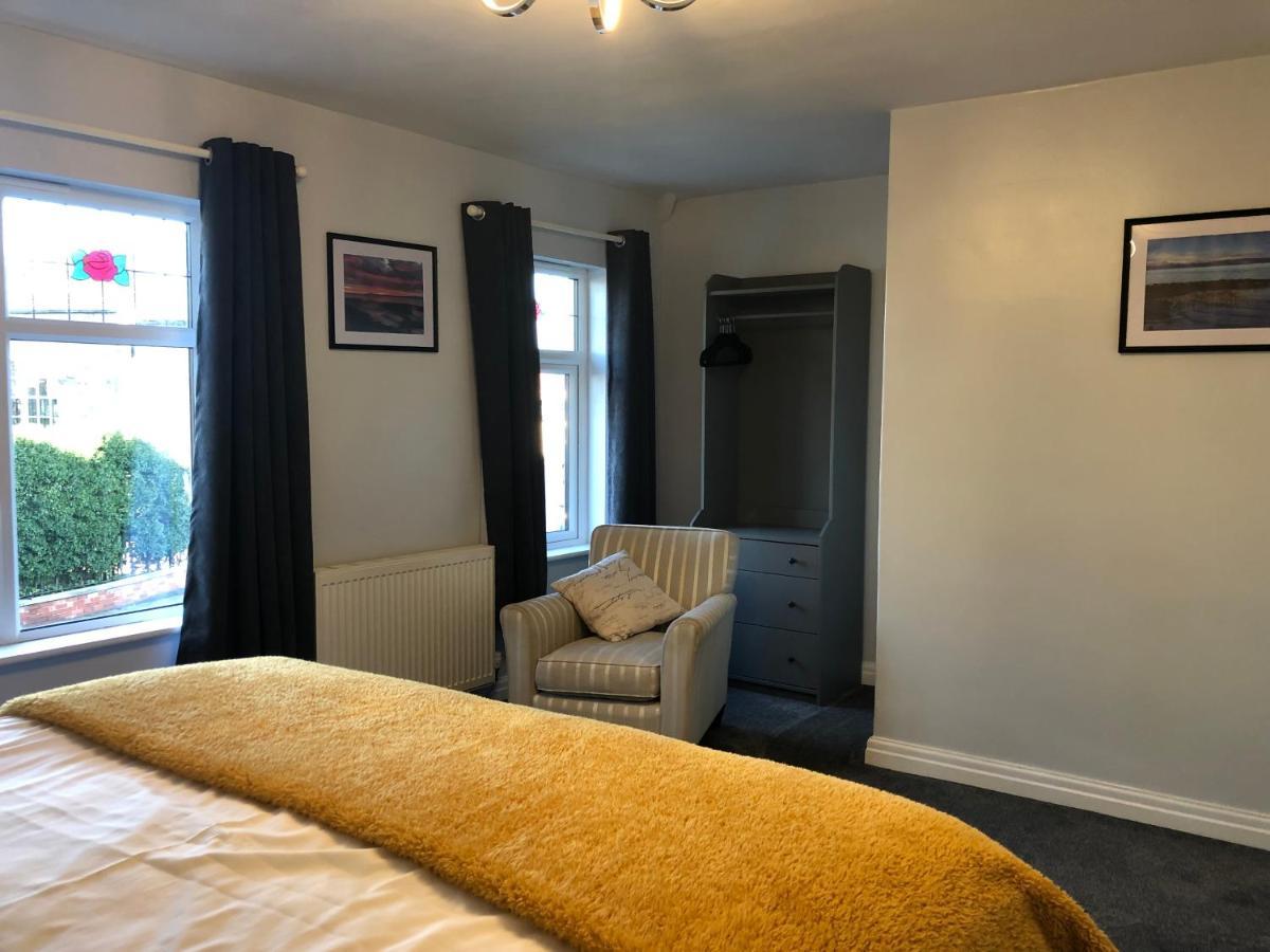Bare Village Holiday Apartment Morecambe Exterior photo
